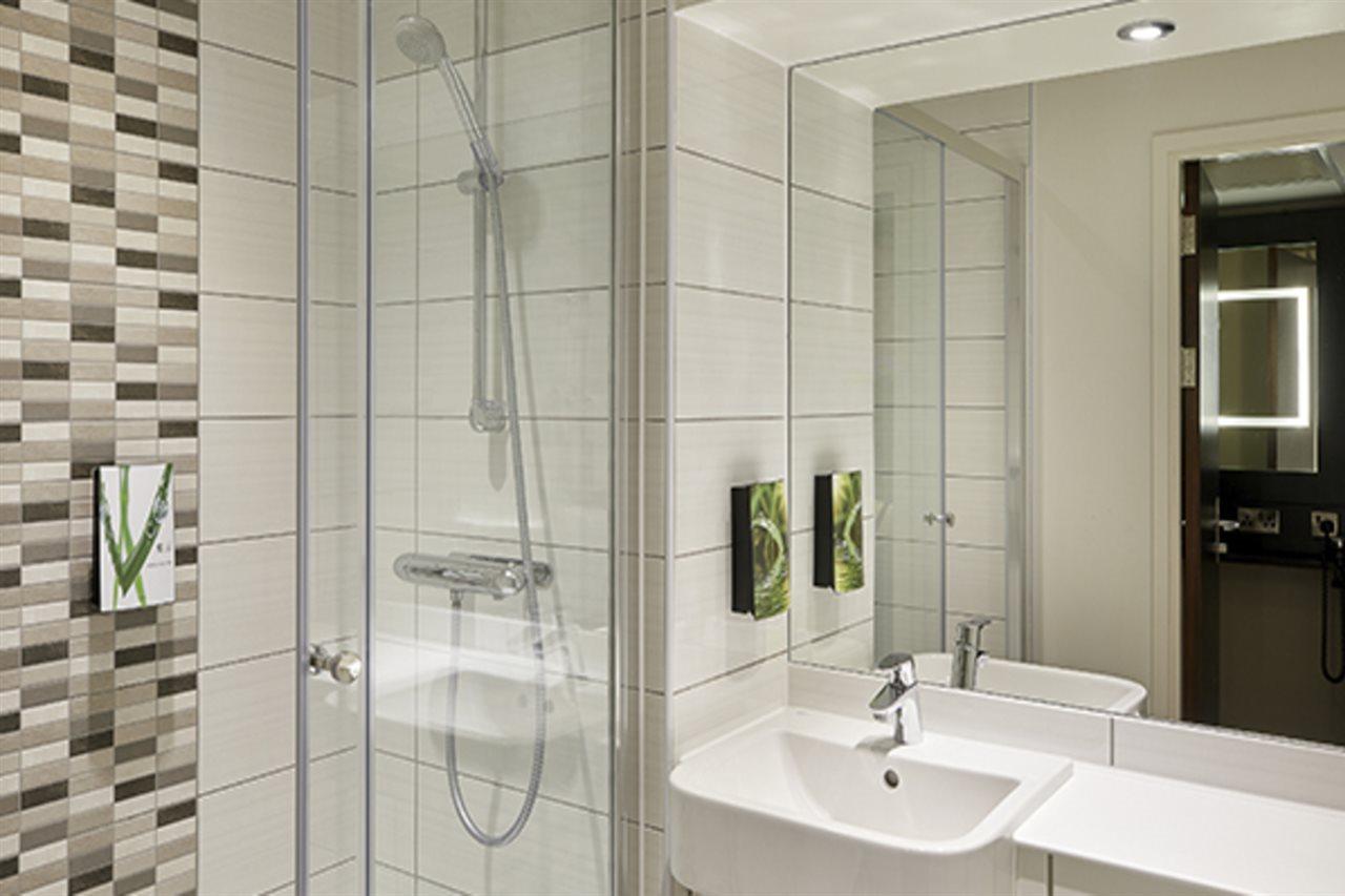 Premier Inn Premier Inn Bagshot Dış mekan fotoğraf